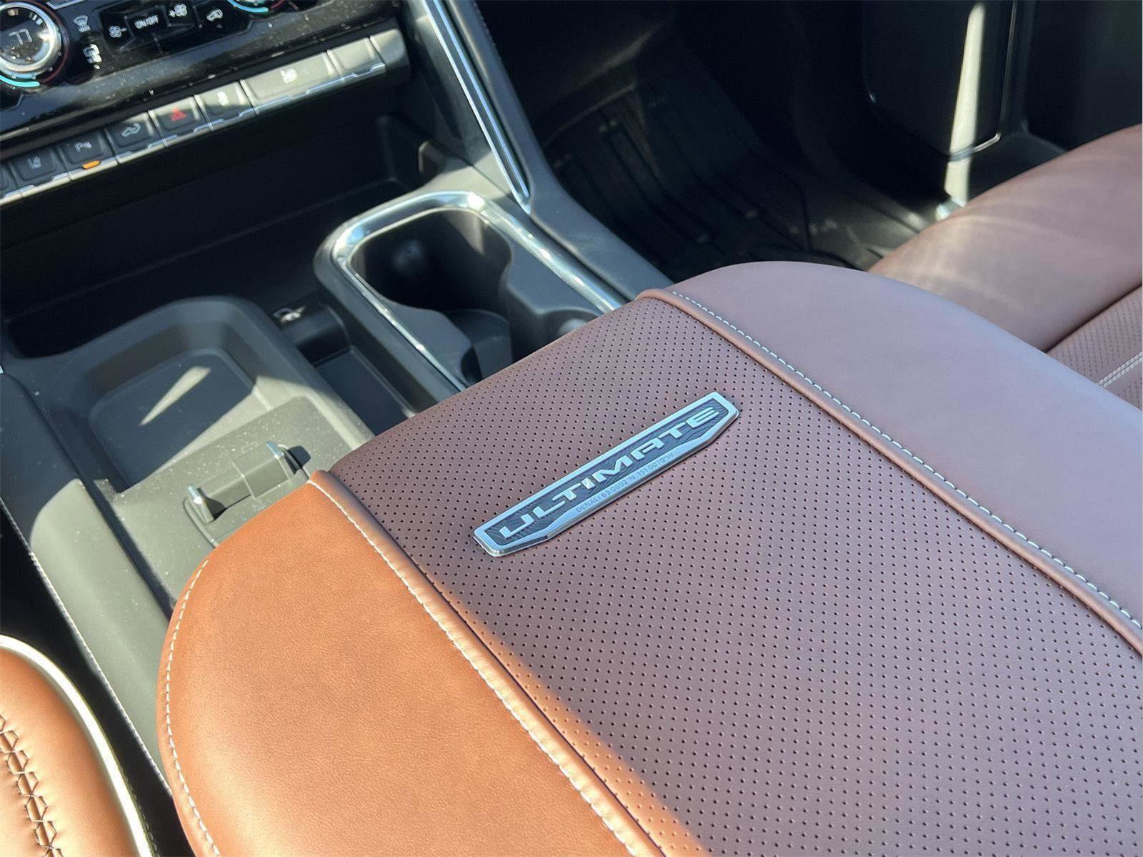 New 2026 GMC Sierra 3500 Denali Ultimate w/ LPO, Black Badging Package image 16