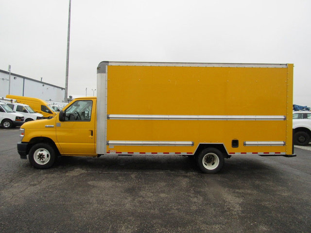Used 2022 Ford E-350 and Econoline 350 Super Duty RWD image 6
