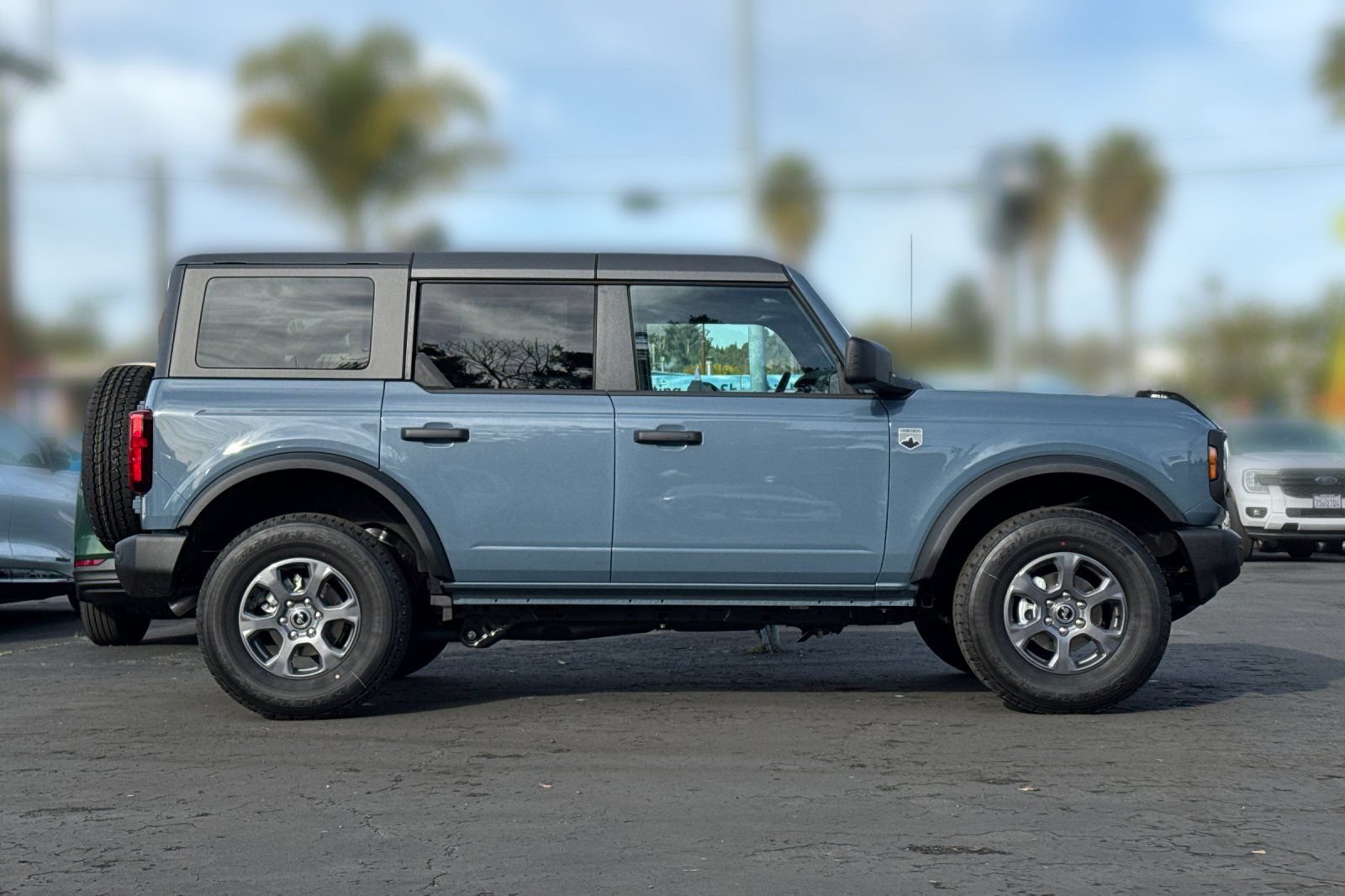 New 2025 Ford Bronco Big Bend AWD/4WD image 2
