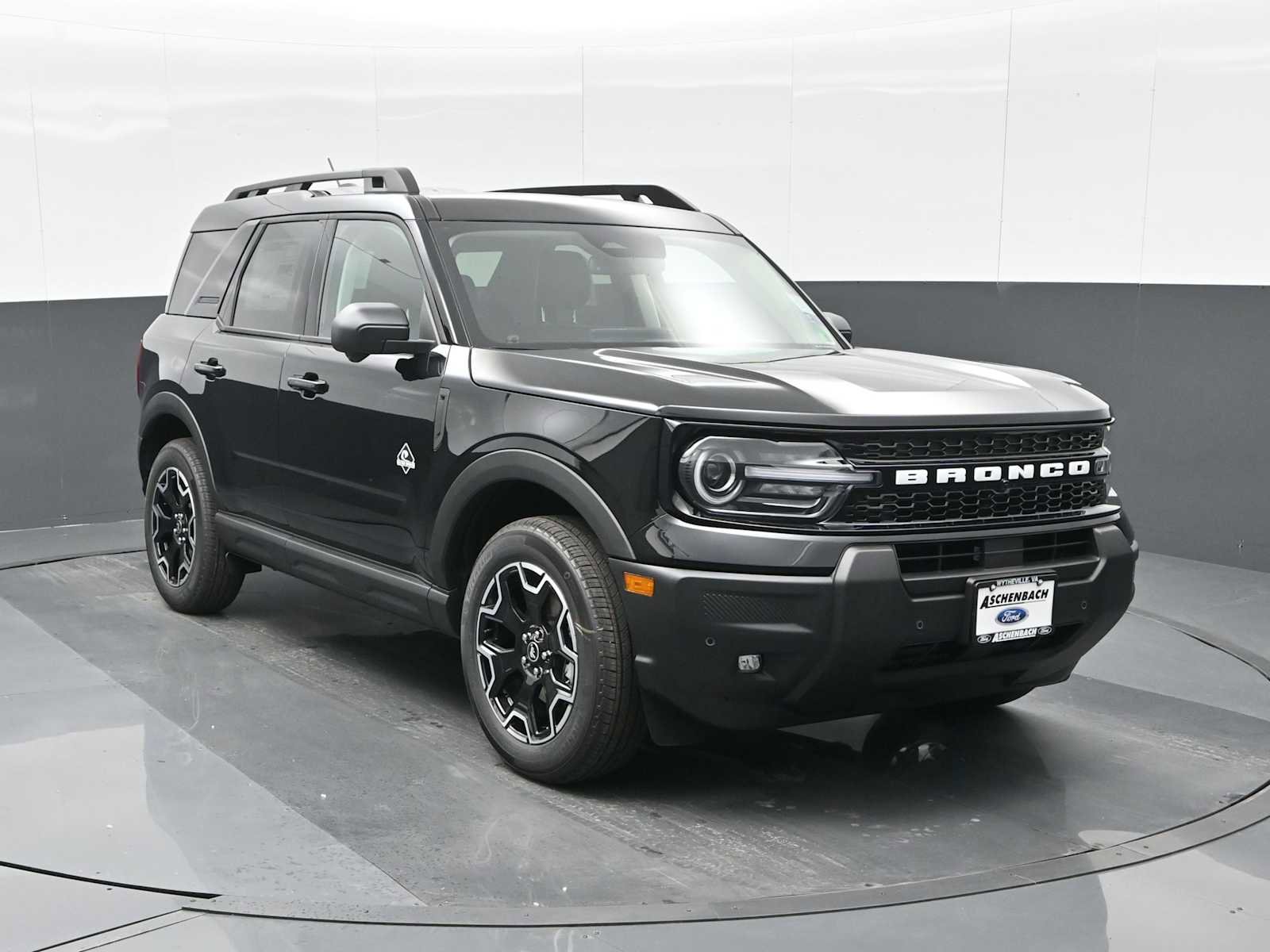 New 2025 Ford Bronco Sport Outer Banks w/ Outer Banks Tech Package+ image 1
