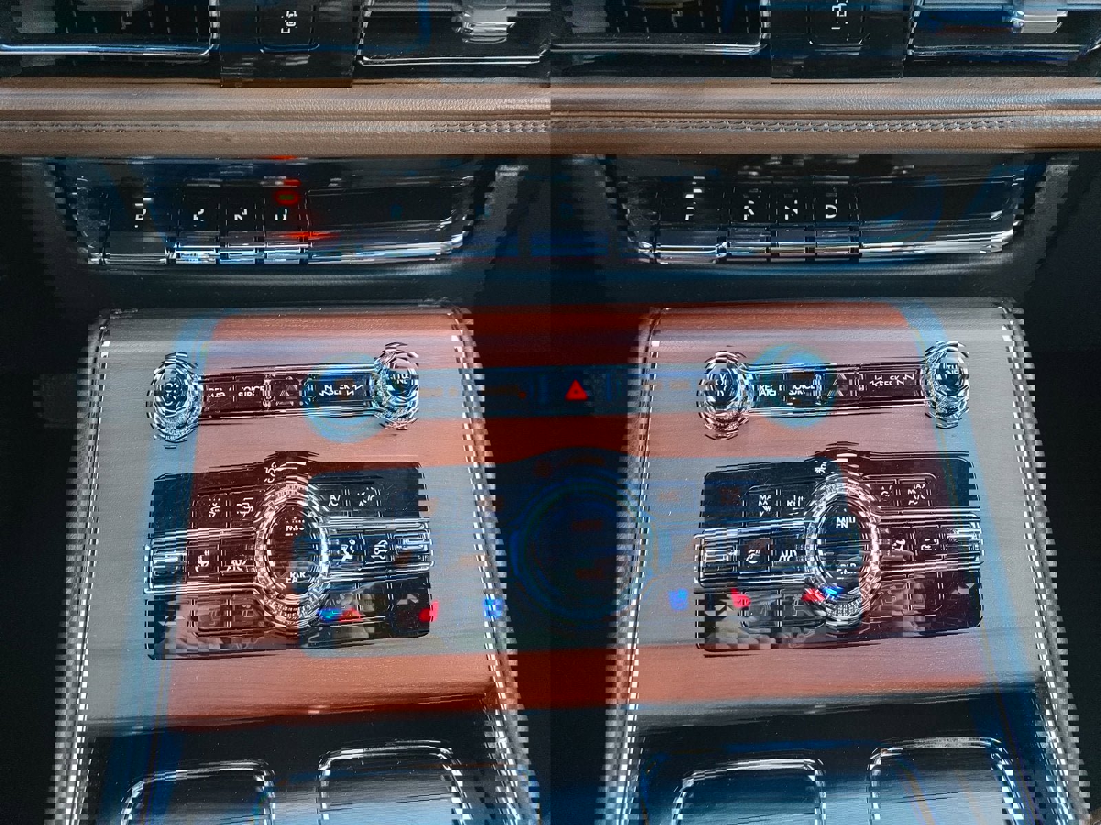 Used 2023 Lincoln Aviator Reserve w/ Elements Package Plus AWD/4WD image 20