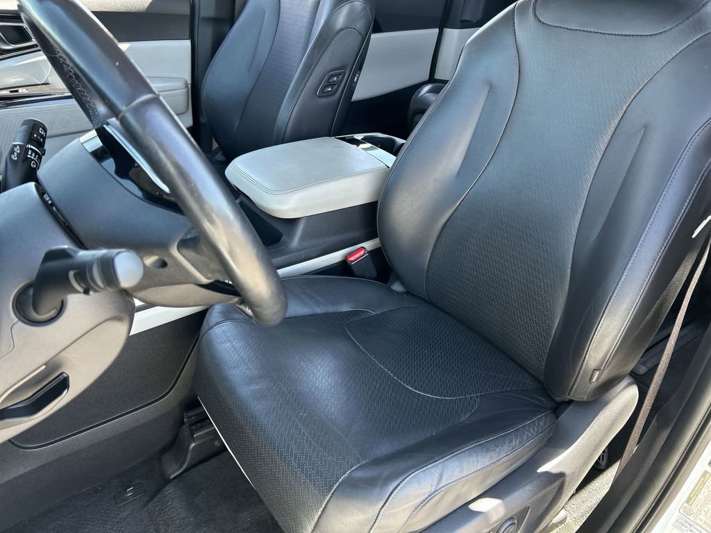 Used 2022 Kia Carnival SX Prestige FWD image 20