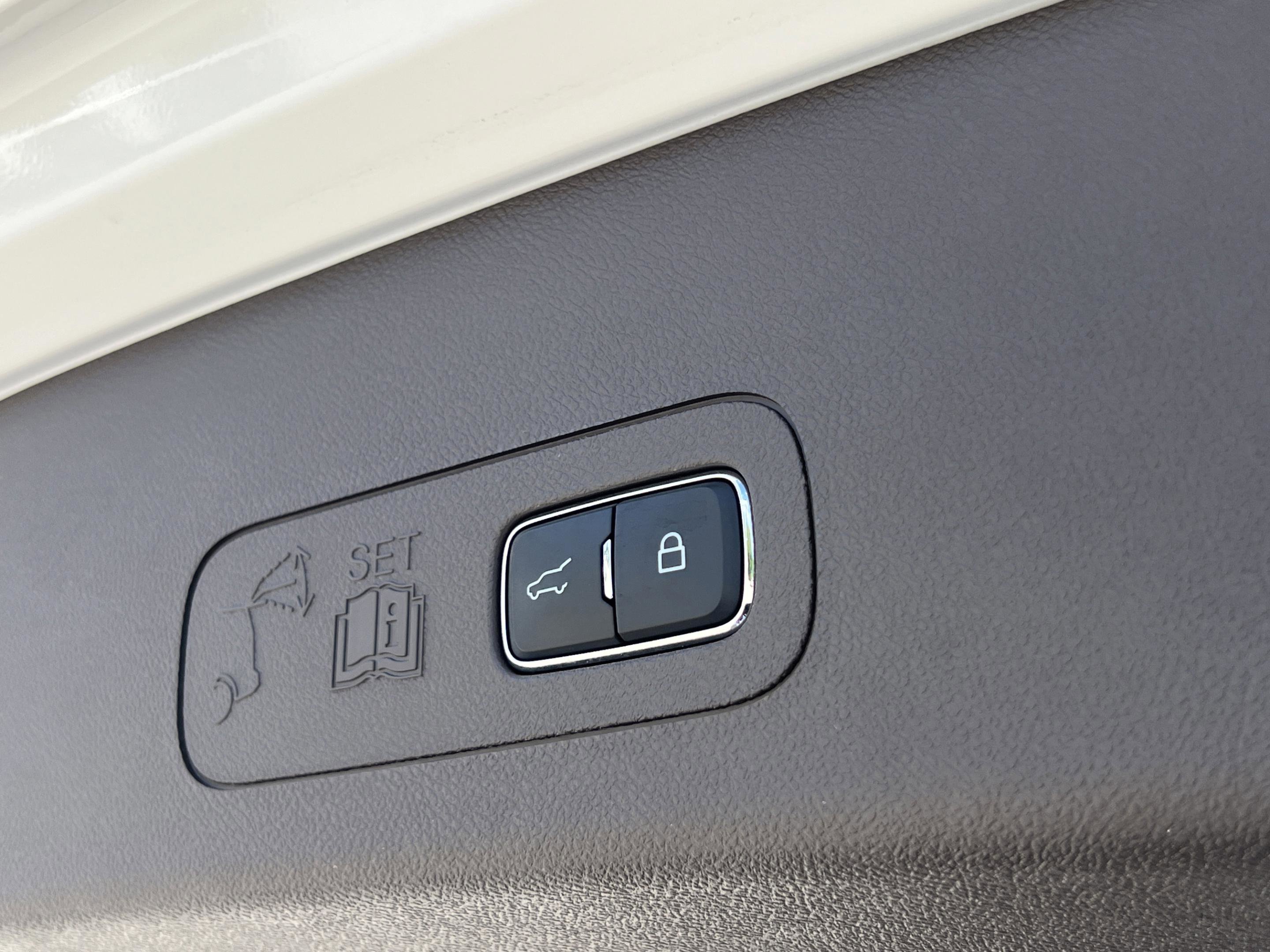 Used 2023 Lincoln Aviator Reserve w/ Equipment Group 201A image 31