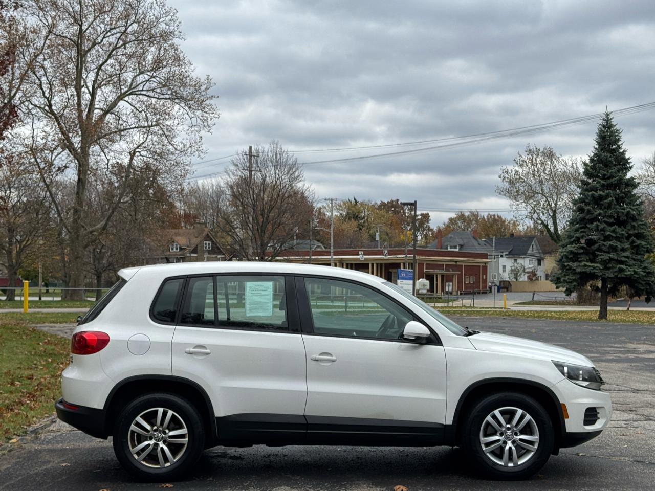 Used 2012 Volkswagen Tiguan S AWD/4WD image 8