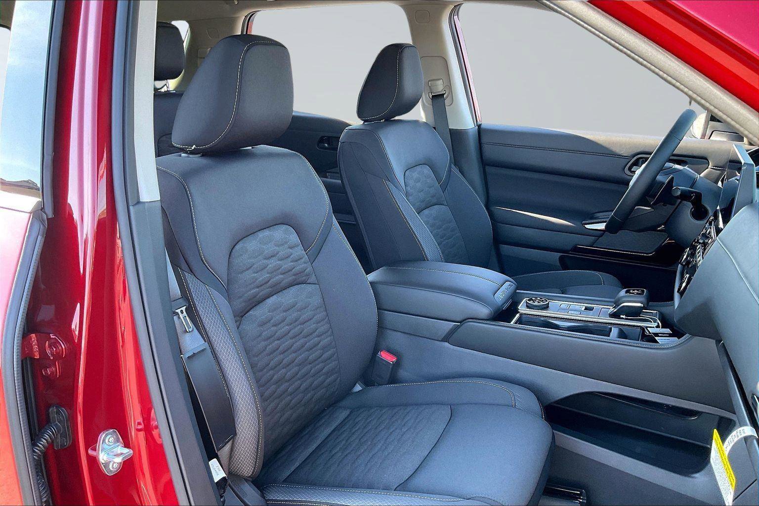 New 2026 Nissan Pathfinder SV AWD/4WD image 9