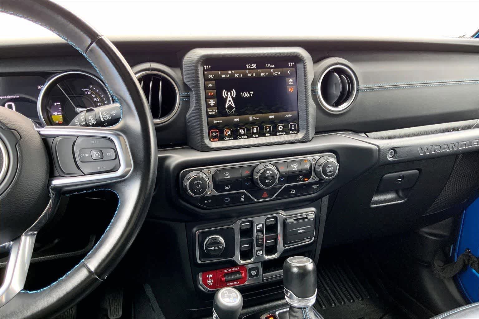 Used 2022 Jeep Wrangler Unlimited Rubicon 4xe AWD/4WD image 15