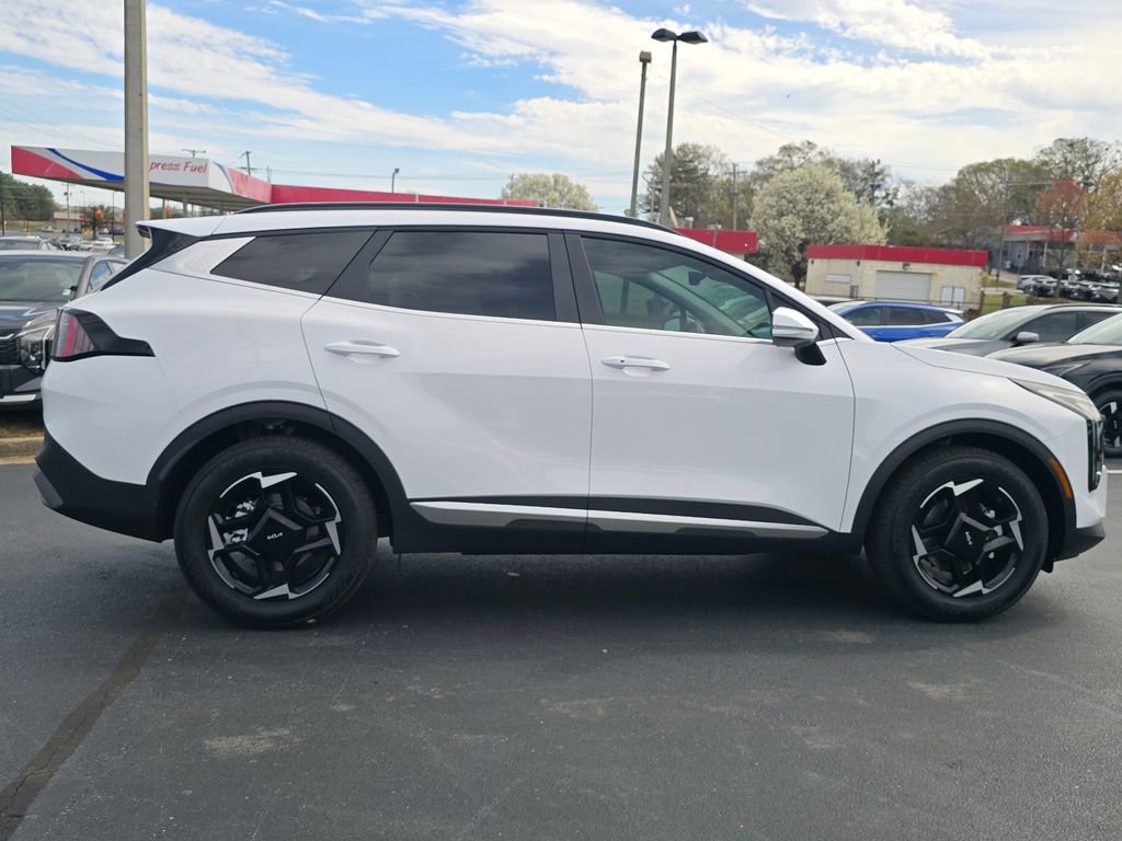 New 2026 Kia Sportage EX image 2