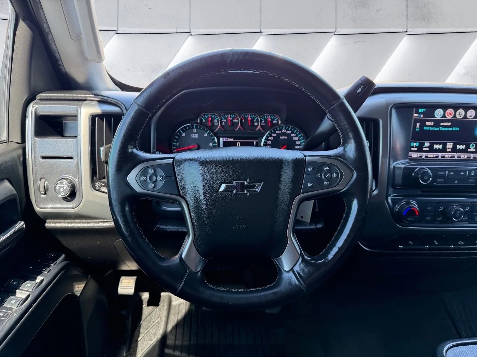 Used 2018 Chevrolet Silverado 1500 LT w/ All Star Edition RWD image 15