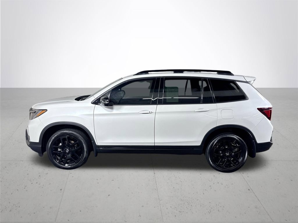Used 2025 Honda Passport Black Edition image 9