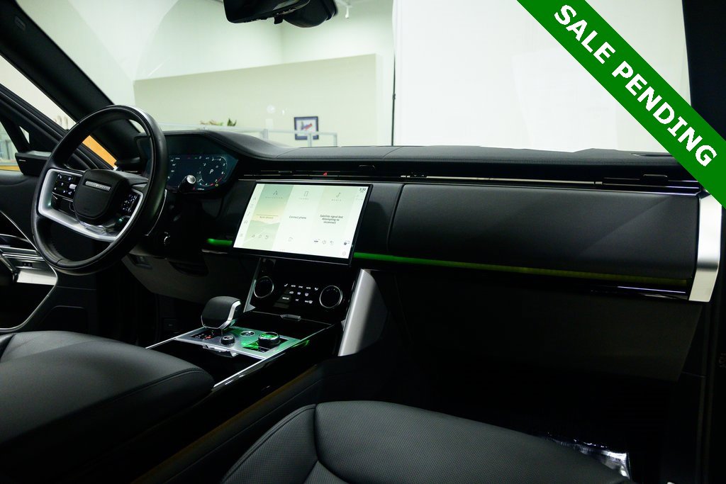 Used 2023 Land Rover Range Rover SE image 14