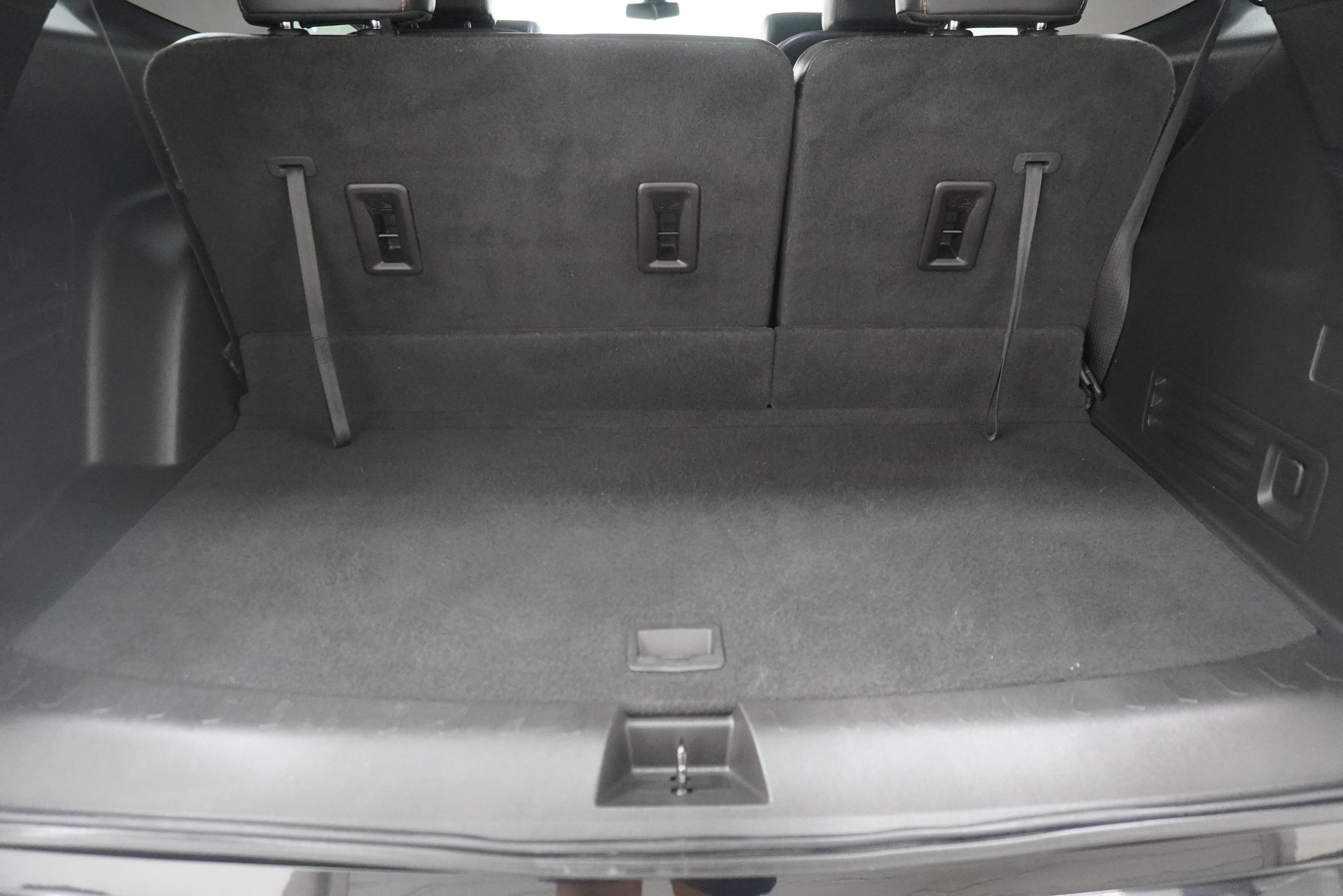 Used 2021 Chevrolet Traverse Premier w/ Redline Edition FWD image 30