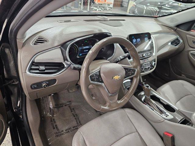 Used 2017 Chevrolet Malibu Hybrid w/ Leather Package FWD image 7