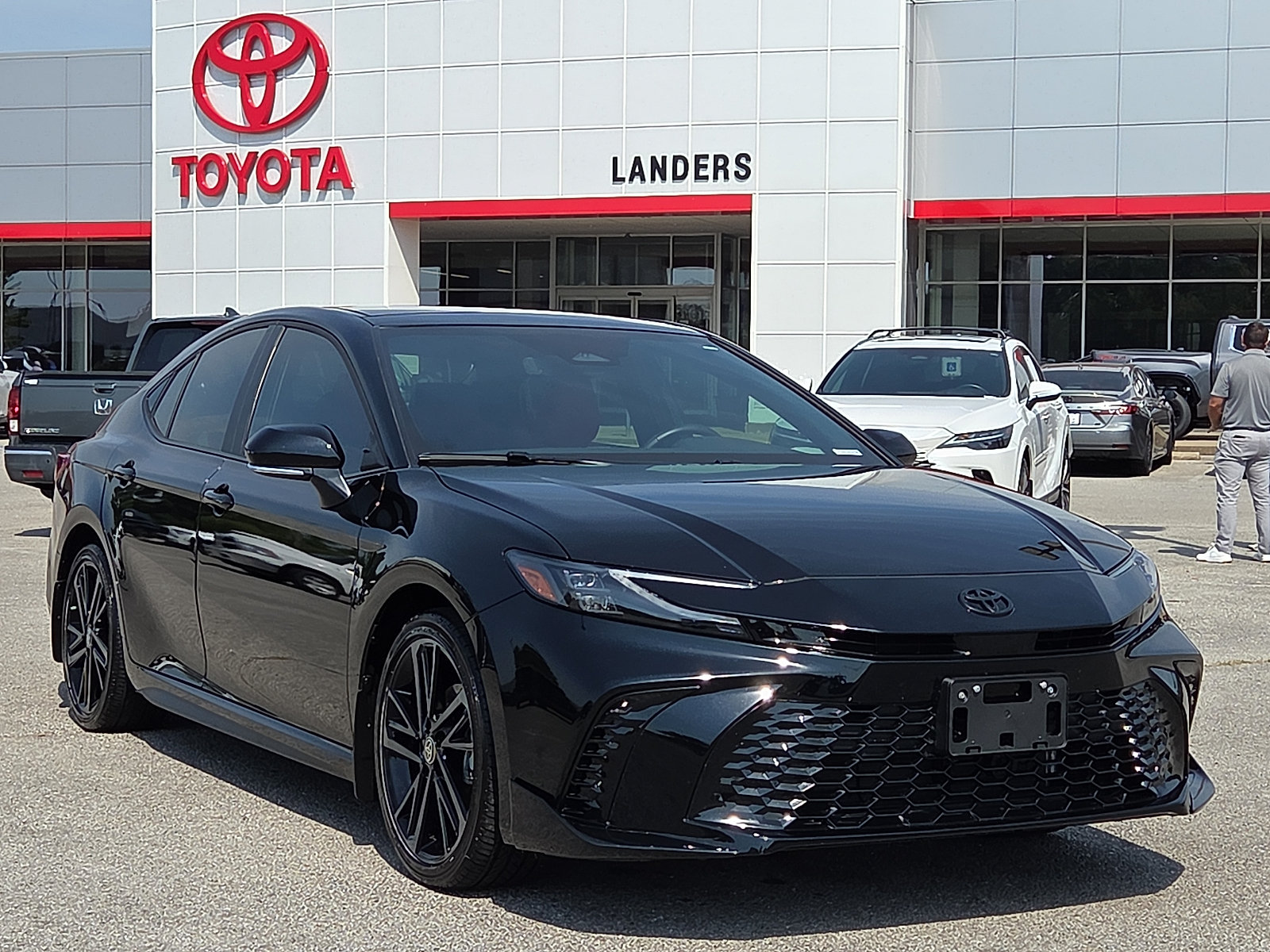 Used 2026 Toyota Camry XSE AWD/4WD image 1