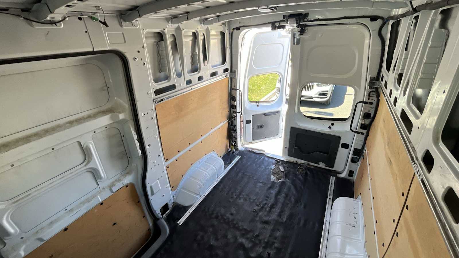 Used 2018 Nissan NV 2500 SV w/ Navigation Package RWD image 32
