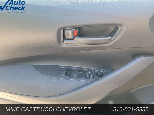 Used 2025 Toyota Corolla LE FWD image 21