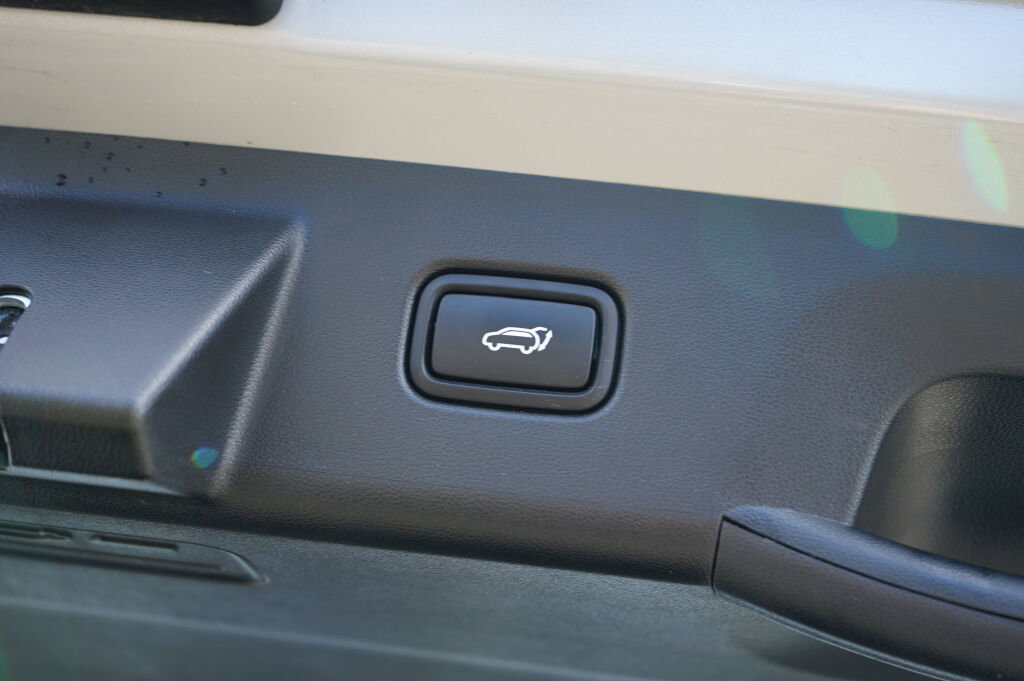 Certified 2023 Hyundai Tucson Limited AWD/4WD image 14