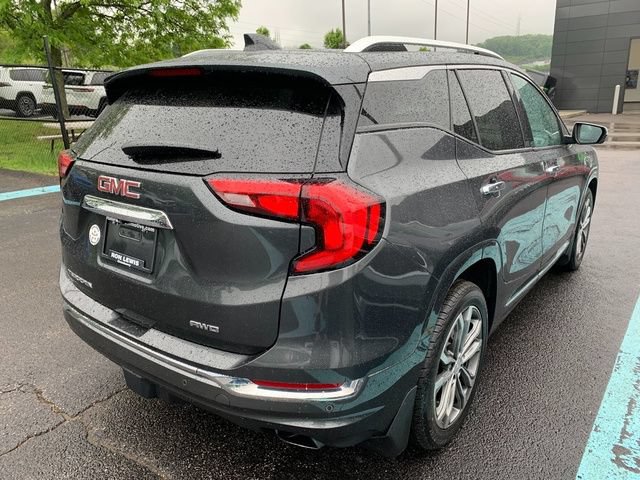 Used 2020 GMC Terrain Denali w/ Denali Premium Package AWD/4WD image 7
