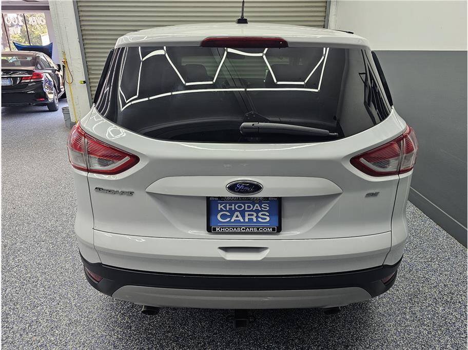 Used 2016 Ford Escape SE FWD image 4