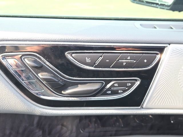 Used 2020 Lincoln Navigator Reserve w/ Luxury Package image 28