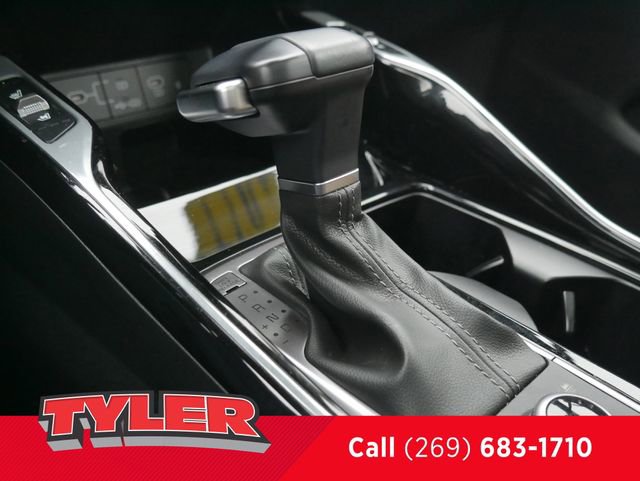 Used 2025 Kia Sorento SX Prestige w/ Olive Brown Leather Package image 38