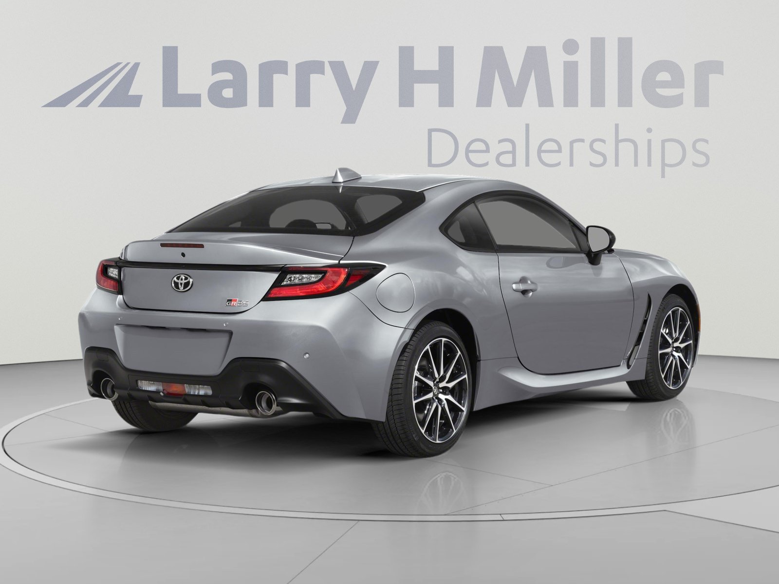 Used 2022 Toyota GR86 RWD image 3
