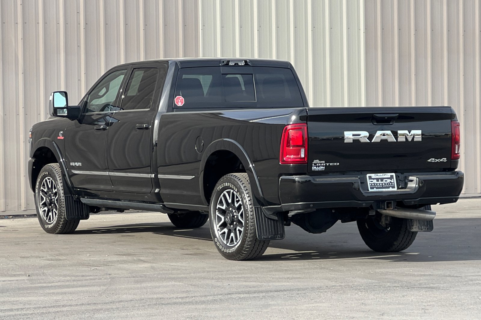 Used 2025 RAM 3500 Limited AWD/4WD image 9