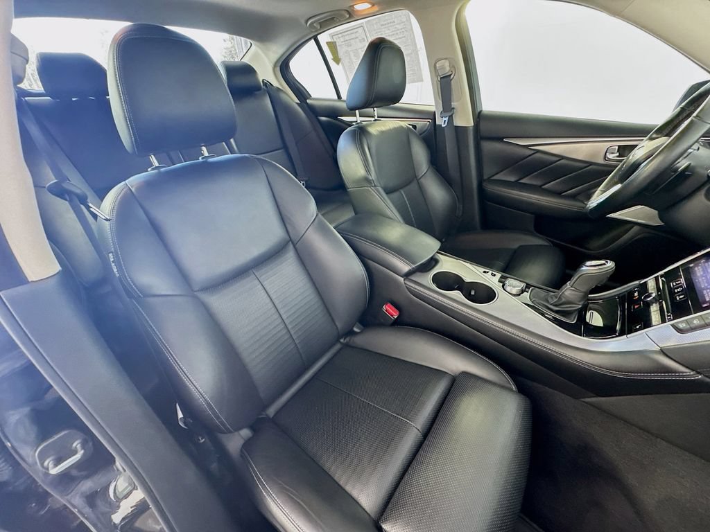 Used 2018 INFINITI Q50 Sport w/ Sensory Package (Sport) AWD/4WD image 29