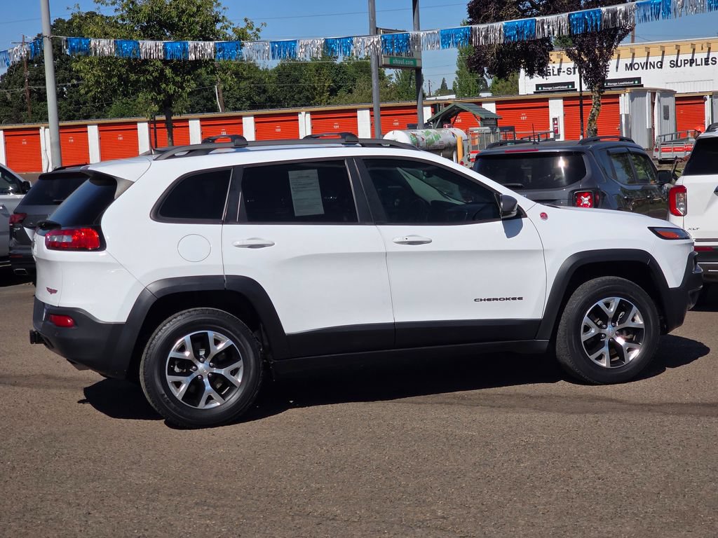 Used 2018 Jeep Cherokee Trailhawk AWD/4WD image 8