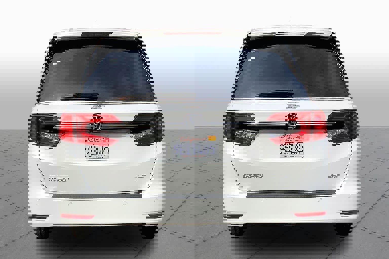 Used 2023 Honda Odyssey Elite image 4