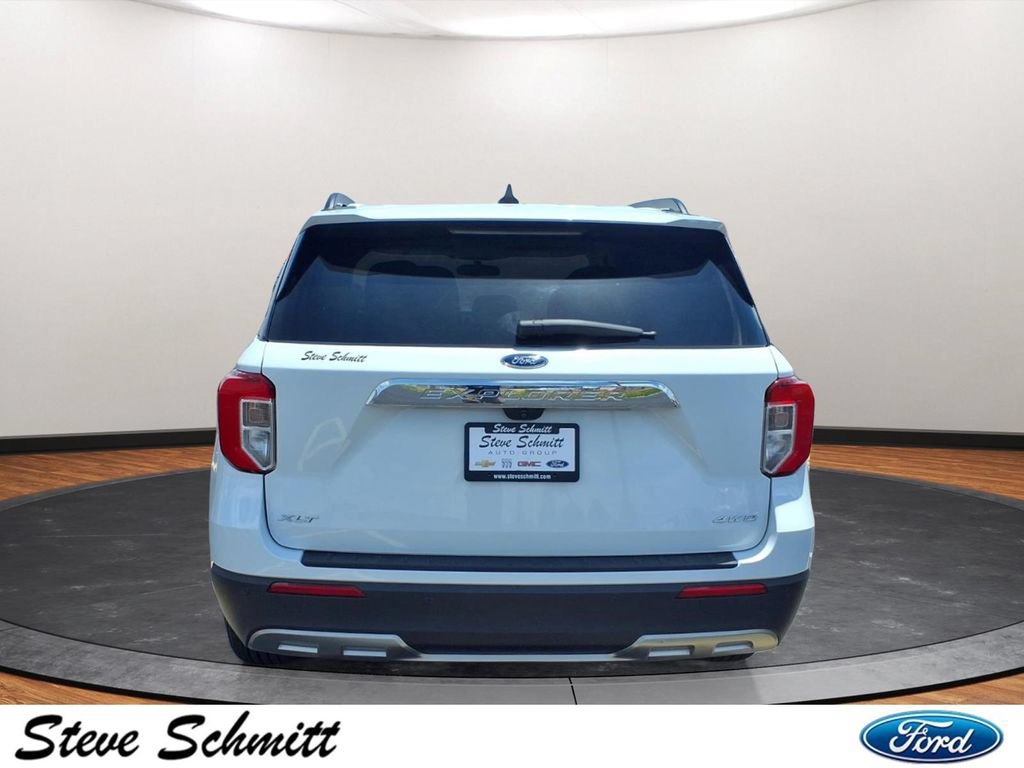 Used 2023 Ford Explorer XLT w/ Equipment Group 202A AWD/4WD image 24