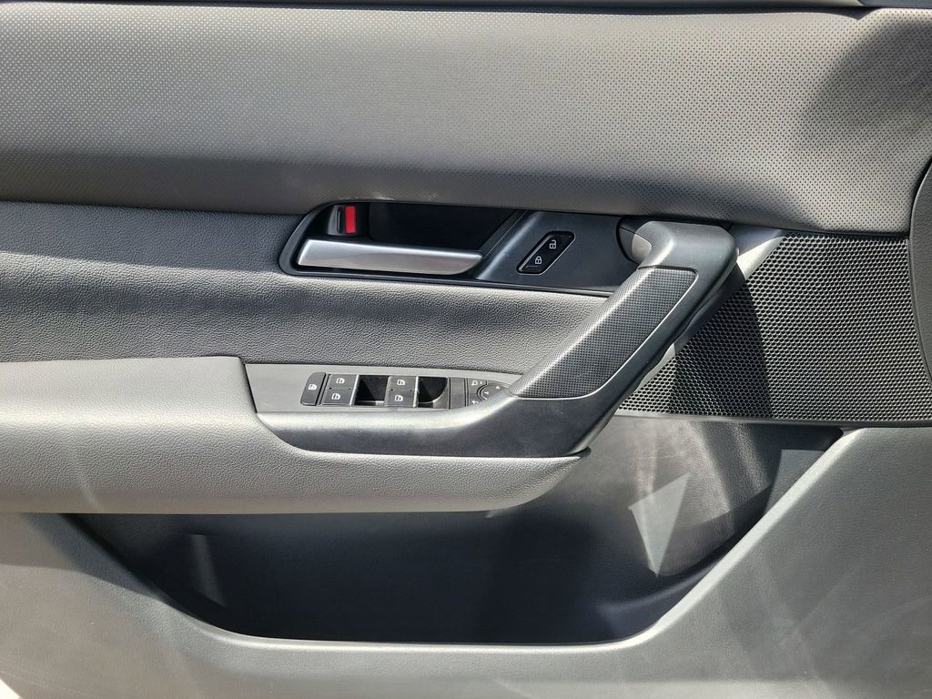 Used 2025 MAZDA CX-50 AWD 2.5 S w/ Premium Package image 15