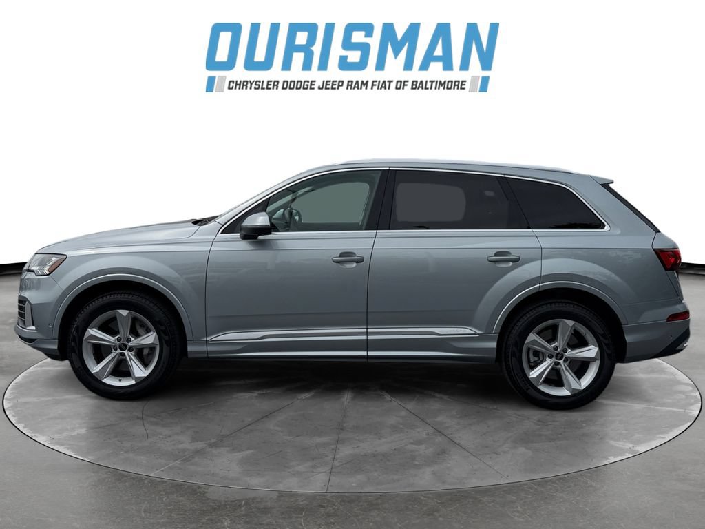 Used 2023 Audi Q7 2.0T Premium Plus w/ Premium Plus Package AWD/4WD image 3