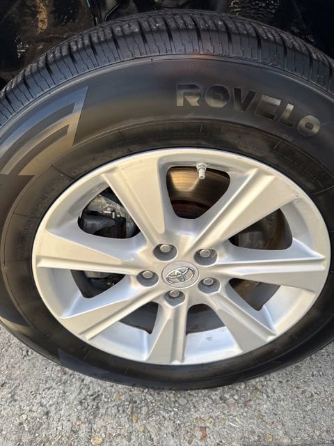 Used 2011 Toyota Highlander 2WD image 28