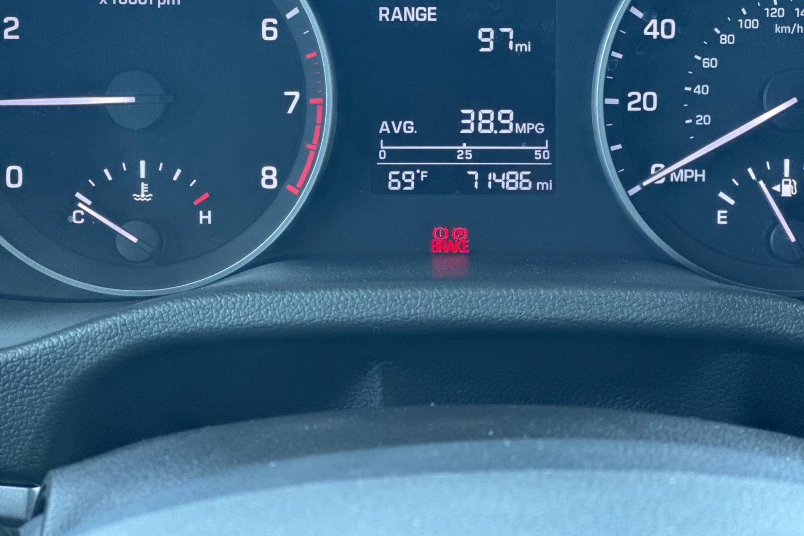 Used 2018 Hyundai Elantra SE FWD image 24