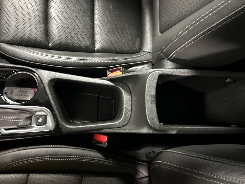 Used 2020 Buick Encore GX Essence FWD image 19