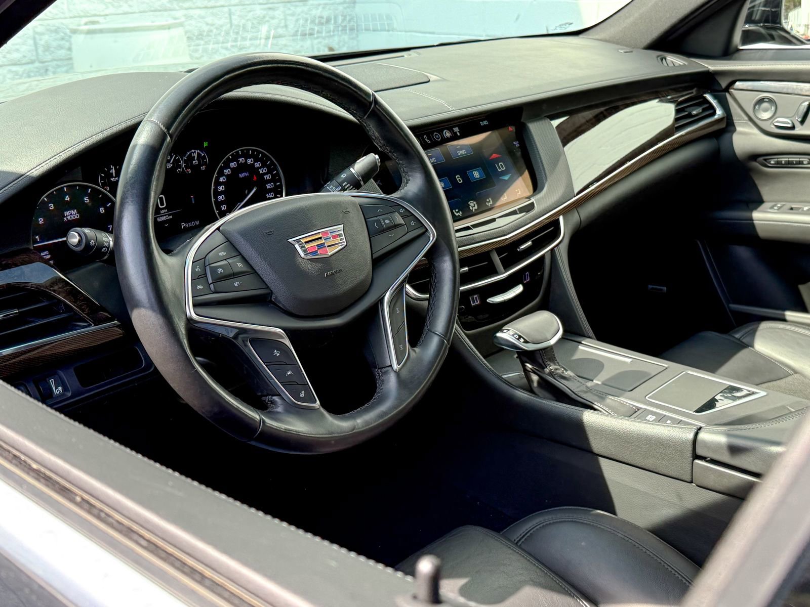 Used 2018 Cadillac CT6 Luxury image 13