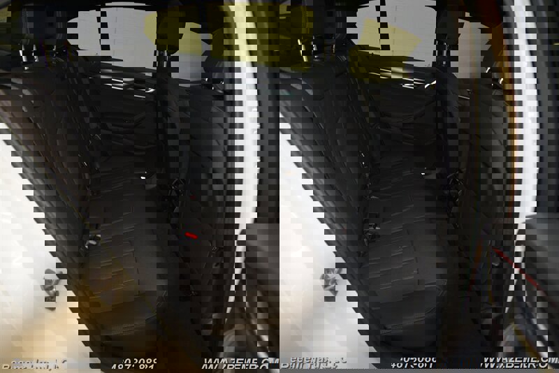 Used 2023 BMW 530e w/ M Sport Package image 18