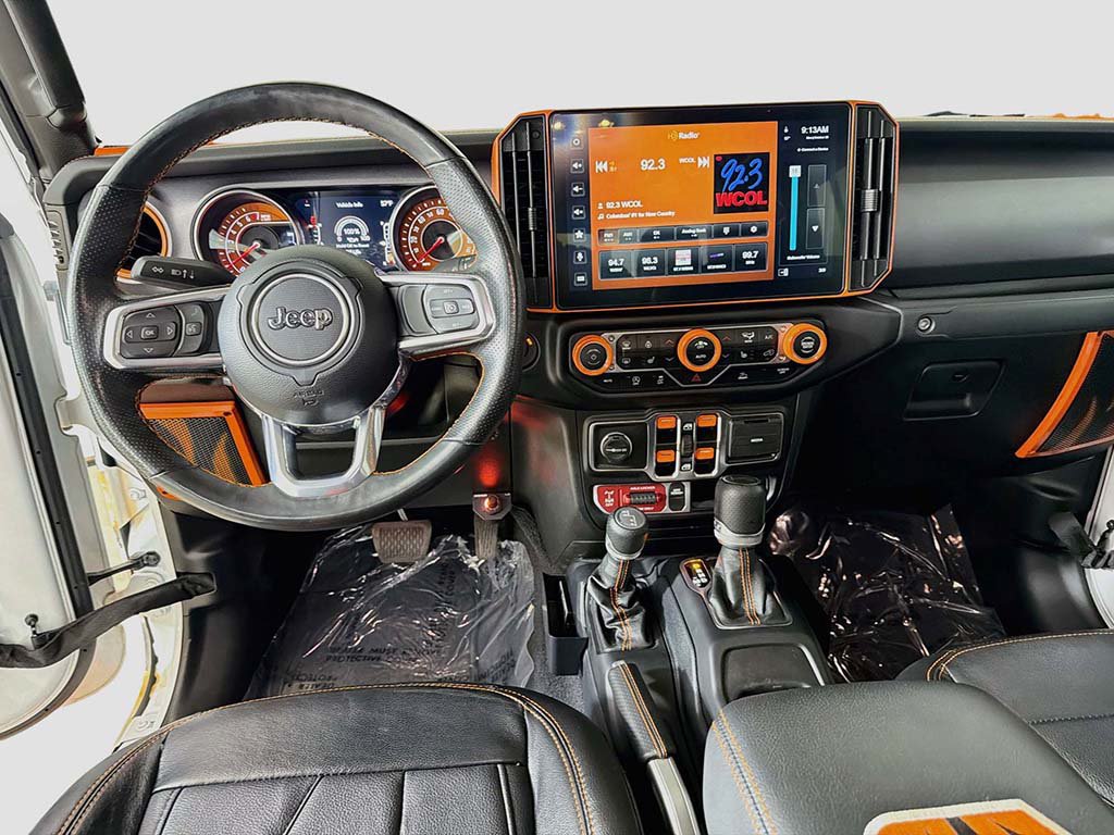 Used 2022 Jeep Gladiator Mojave w/ Cold Weather Group AWD/4WD image 32