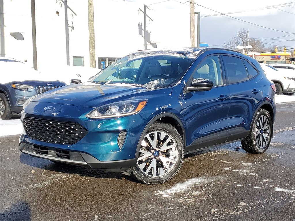 Used 2020 Ford Escape SE Sport image 34