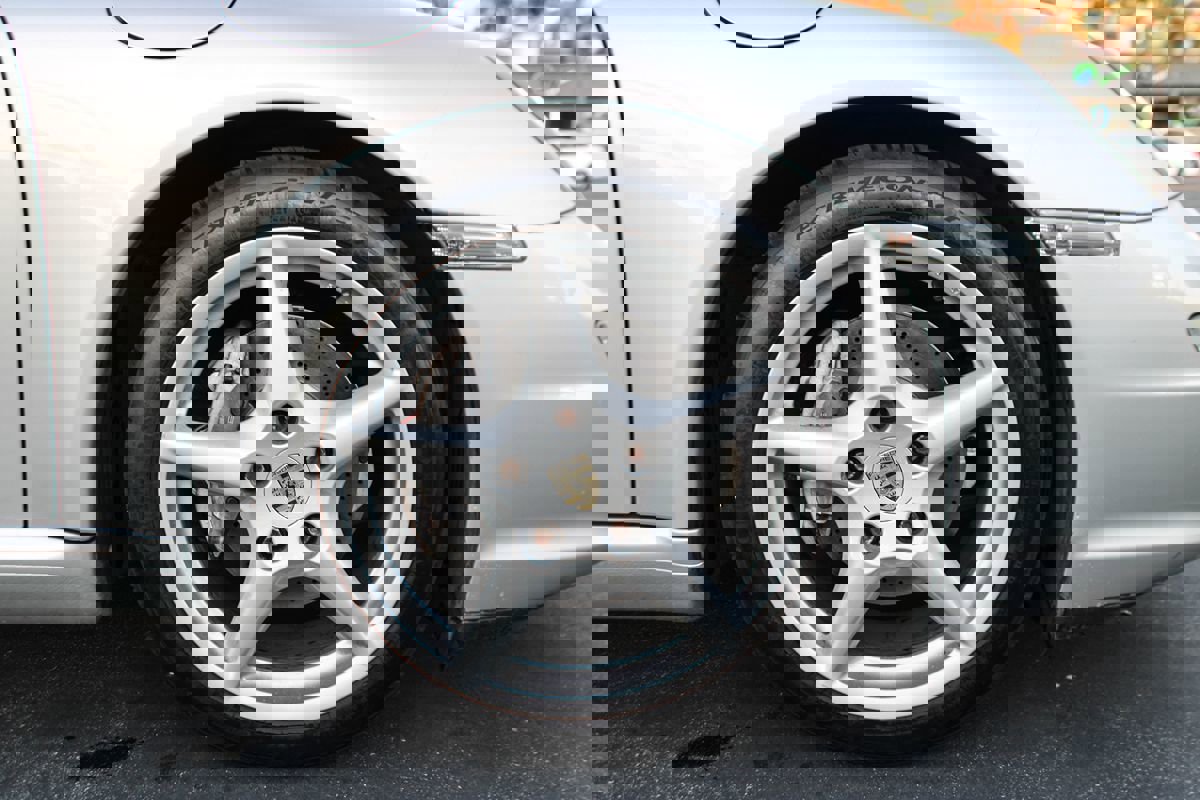 Used 2005 Porsche 911 Carrera image 12