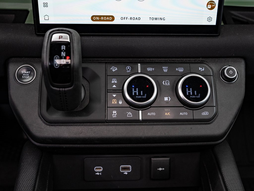 Used 2023 Land Rover Defender 110 75th Limited Edition image 37