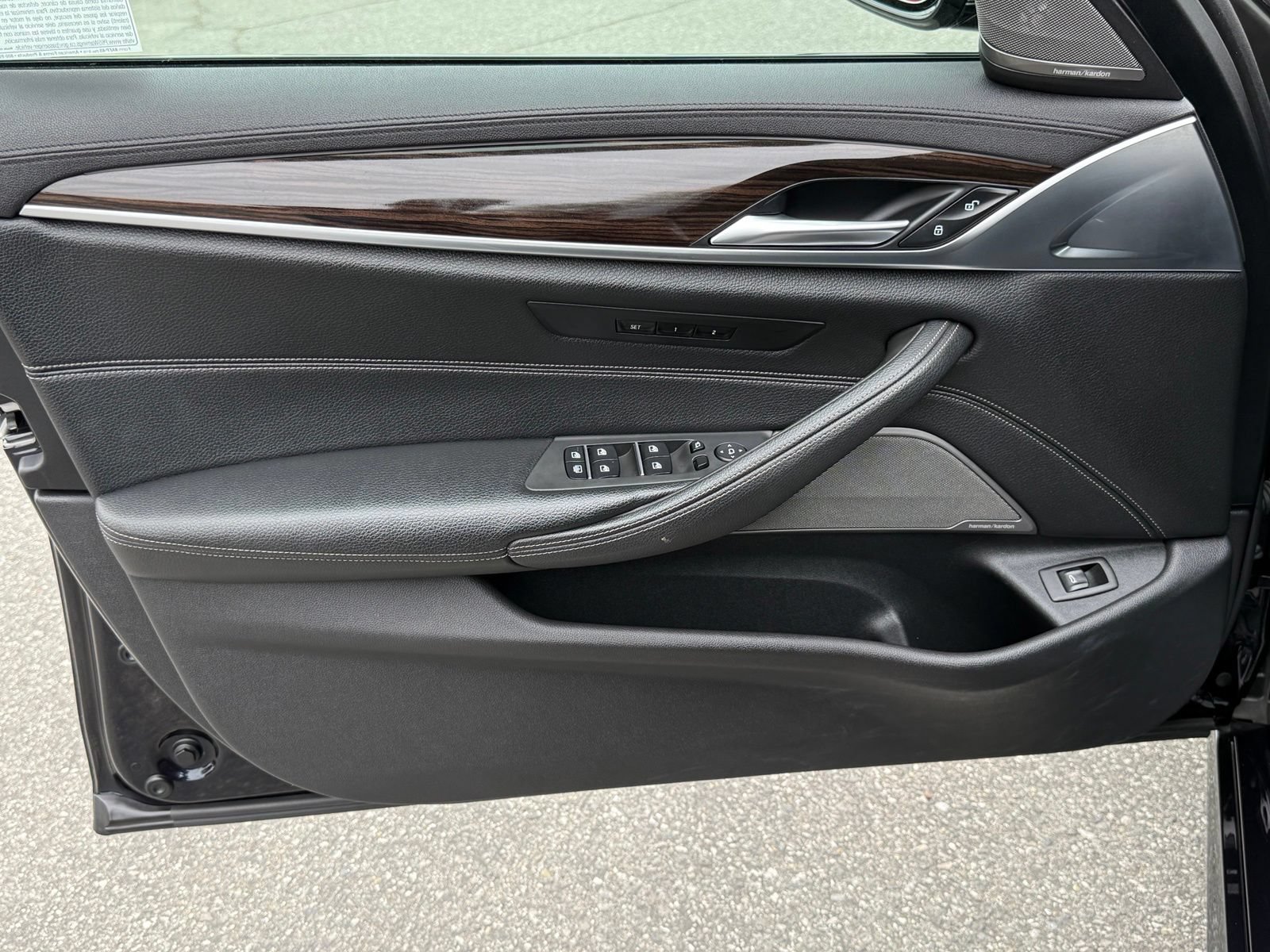 Used 2019 BMW M550i xDrive w/ Premium Package AWD/4WD image 21