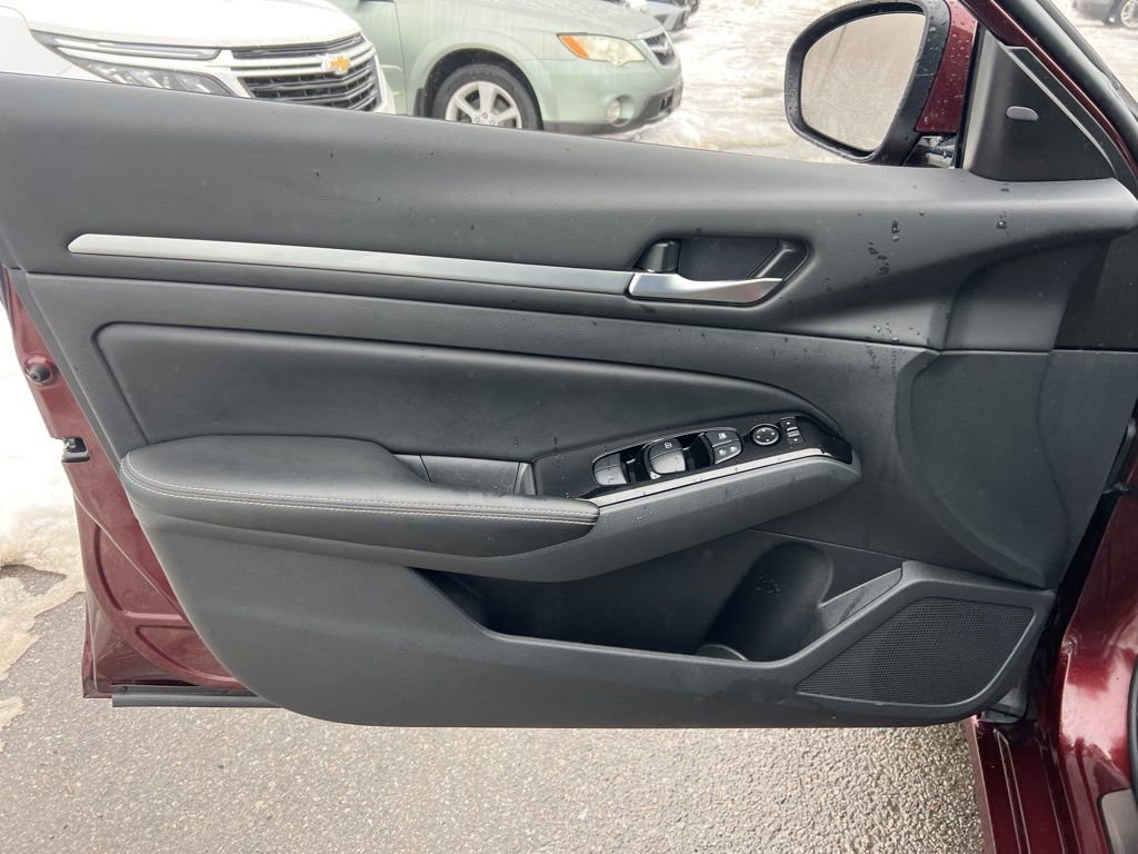 Used 2024 Nissan Altima 2.5 SL image 22