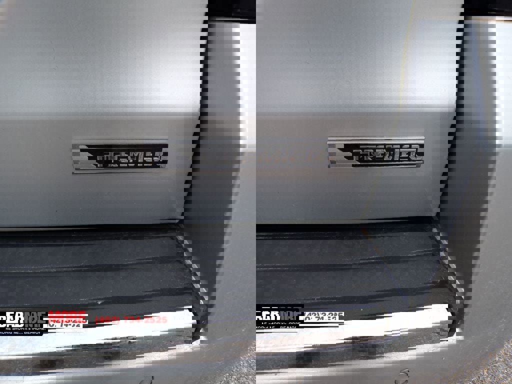 Used 2018 Chevrolet Suburban Premier image 14