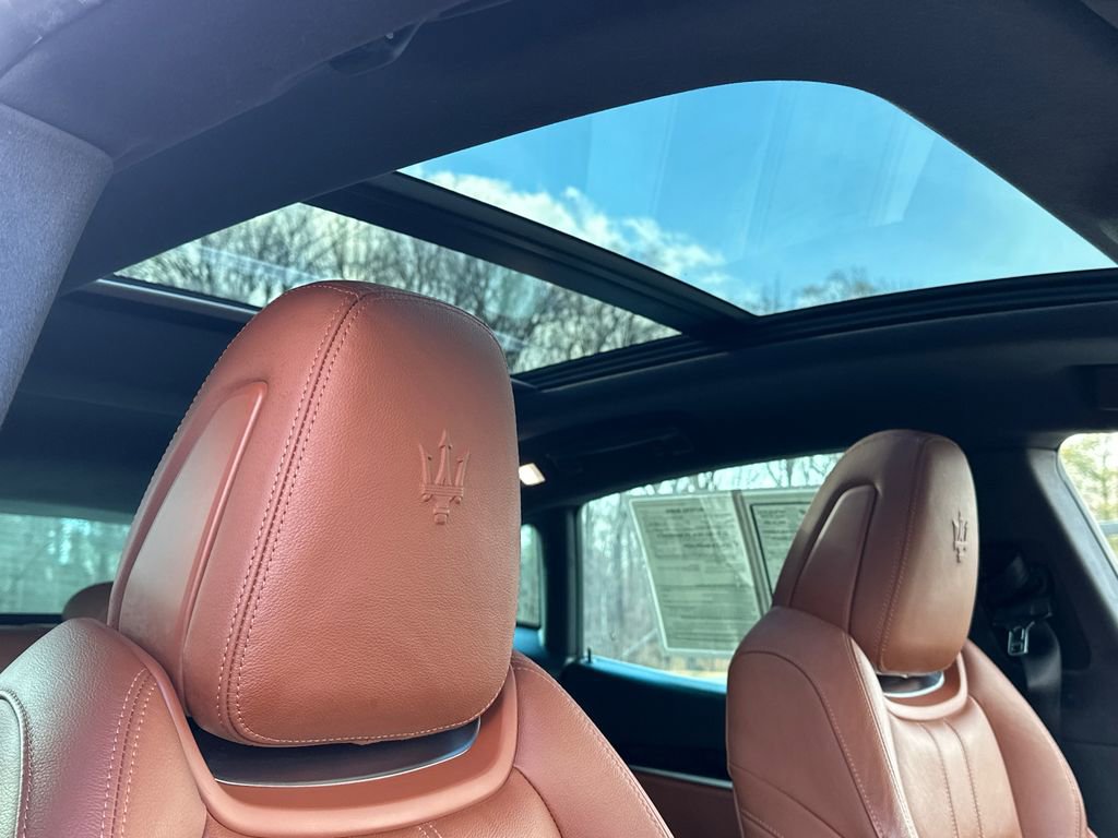 Used 2021 Maserati Levante GranSport image 15