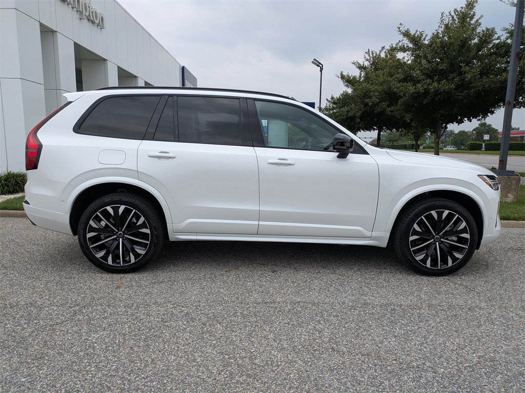 New 2026 Volvo XC90 T8 Ultra w/ Protection Package Premier image 3