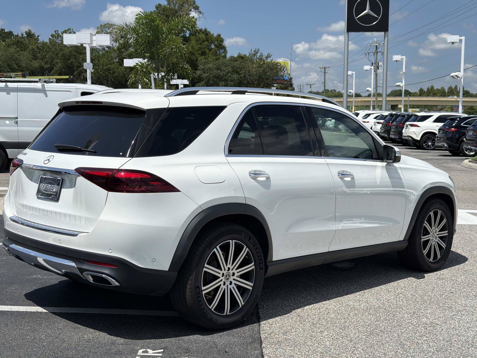Certified 2025 Mercedes-Benz GLE 350 4MATIC image 3