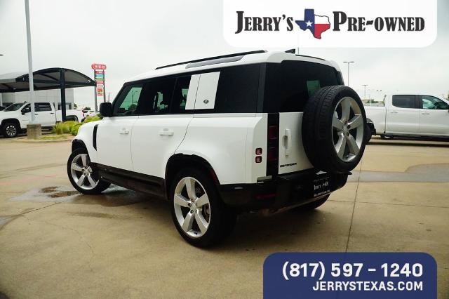 Used 2024 Land Rover Defender 110 X-Dynamic SE AWD/4WD image 2