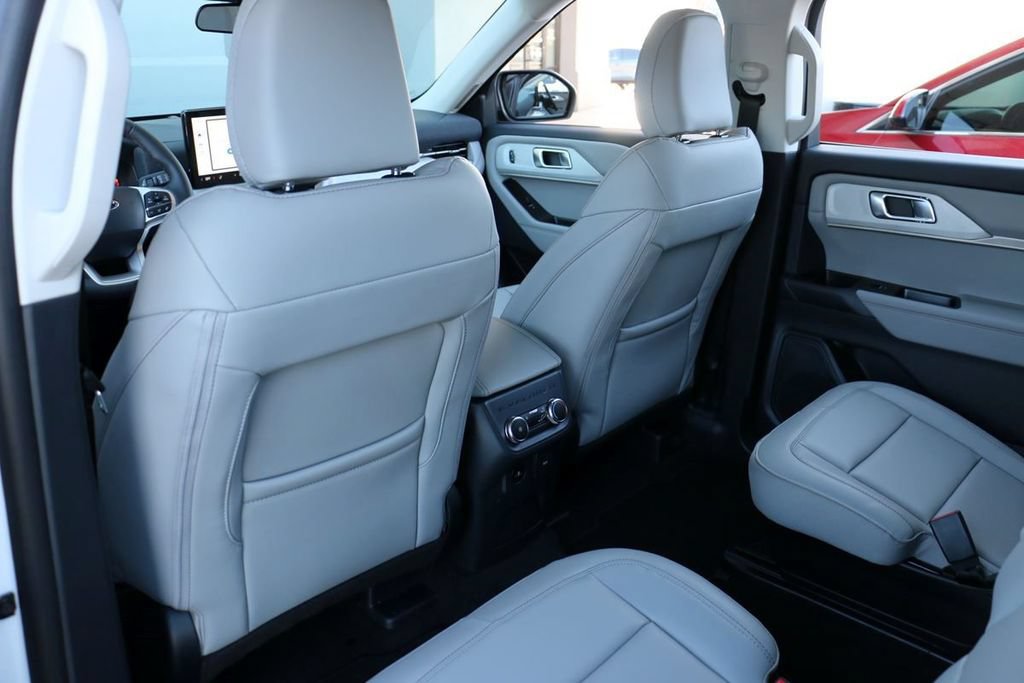 New 2026 Ford Explorer Active w/ Active Comfort Package RWD image 20