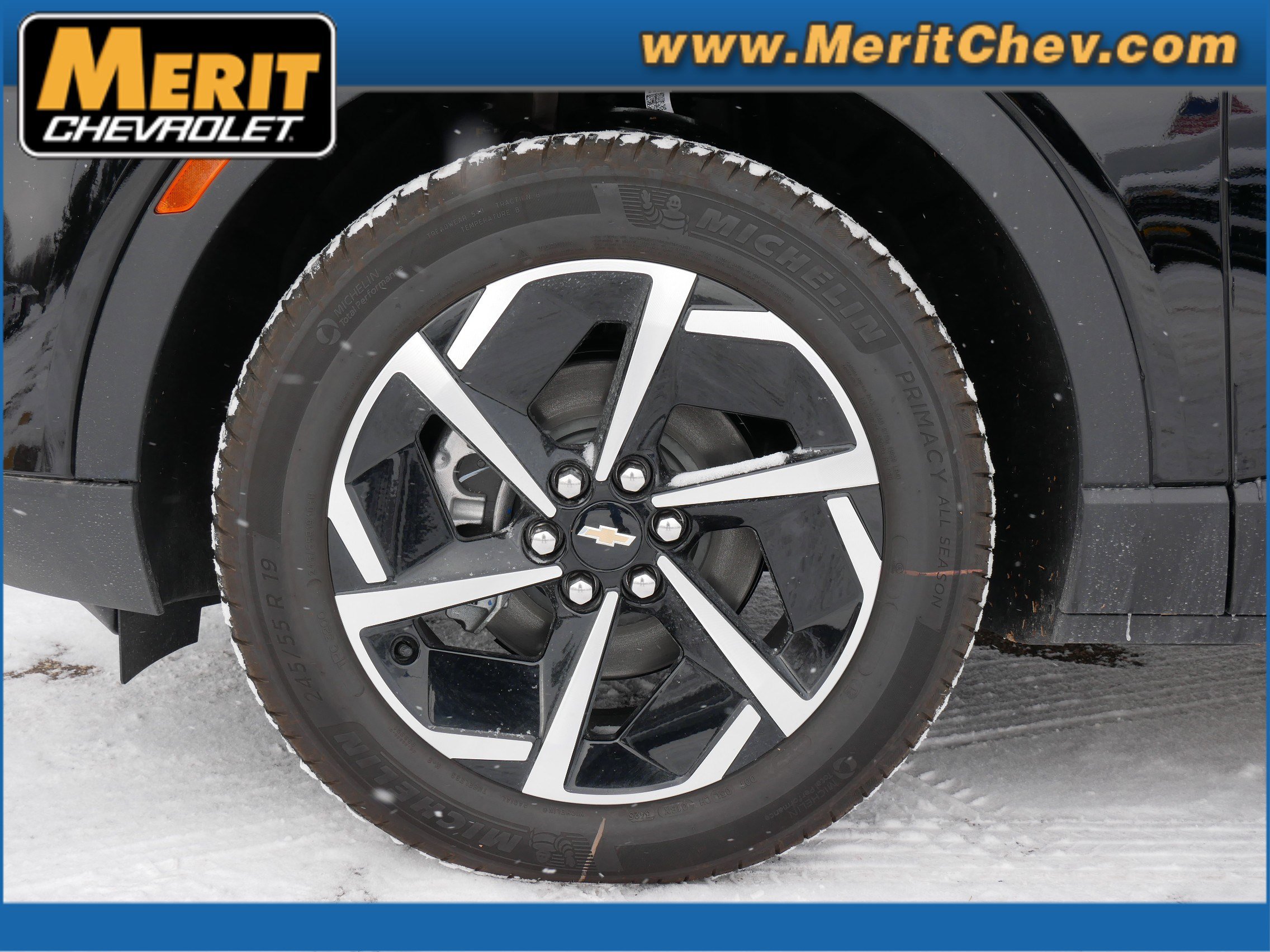 New 2026 Chevrolet Equinox EV LT image 3